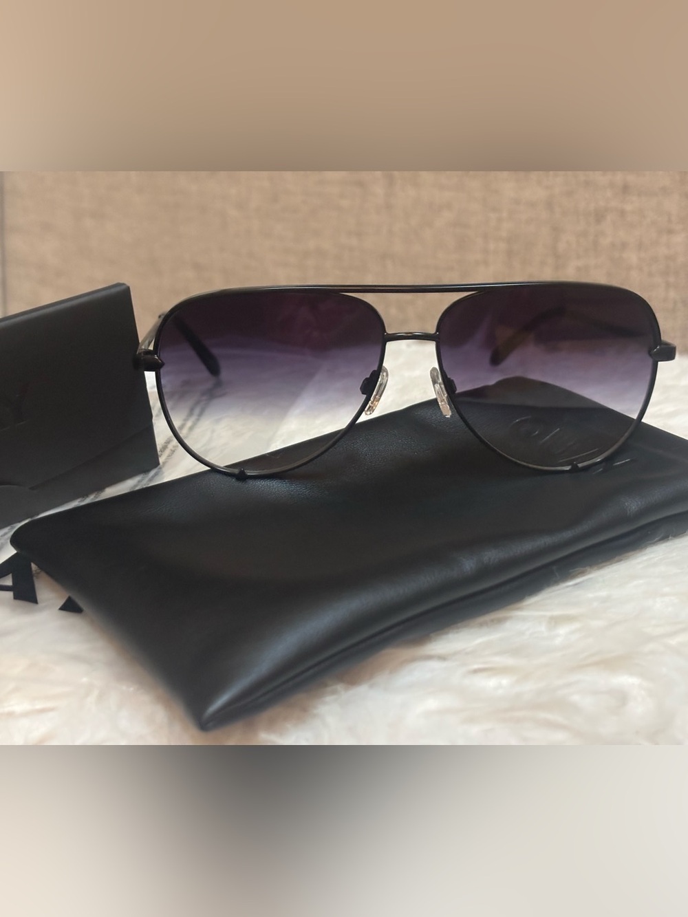 Quay Australia Aviator Sunglasses with Gradient Purple Lenses & Black Frame NEW😎